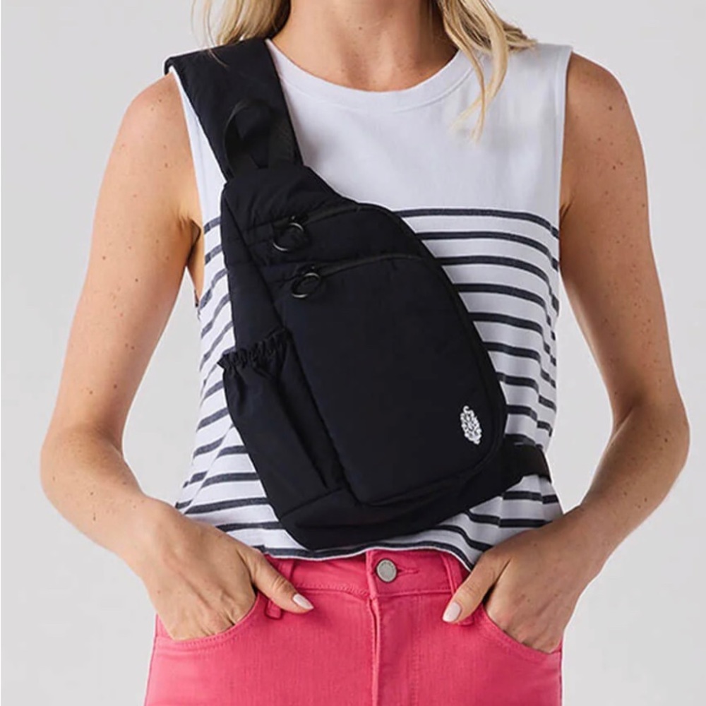 Free People Renegade Sling Bag - black